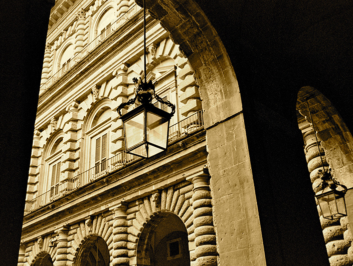 葉玉恵一　イタリア　フィレンツェ 「ピティー宮の中庭の外灯」